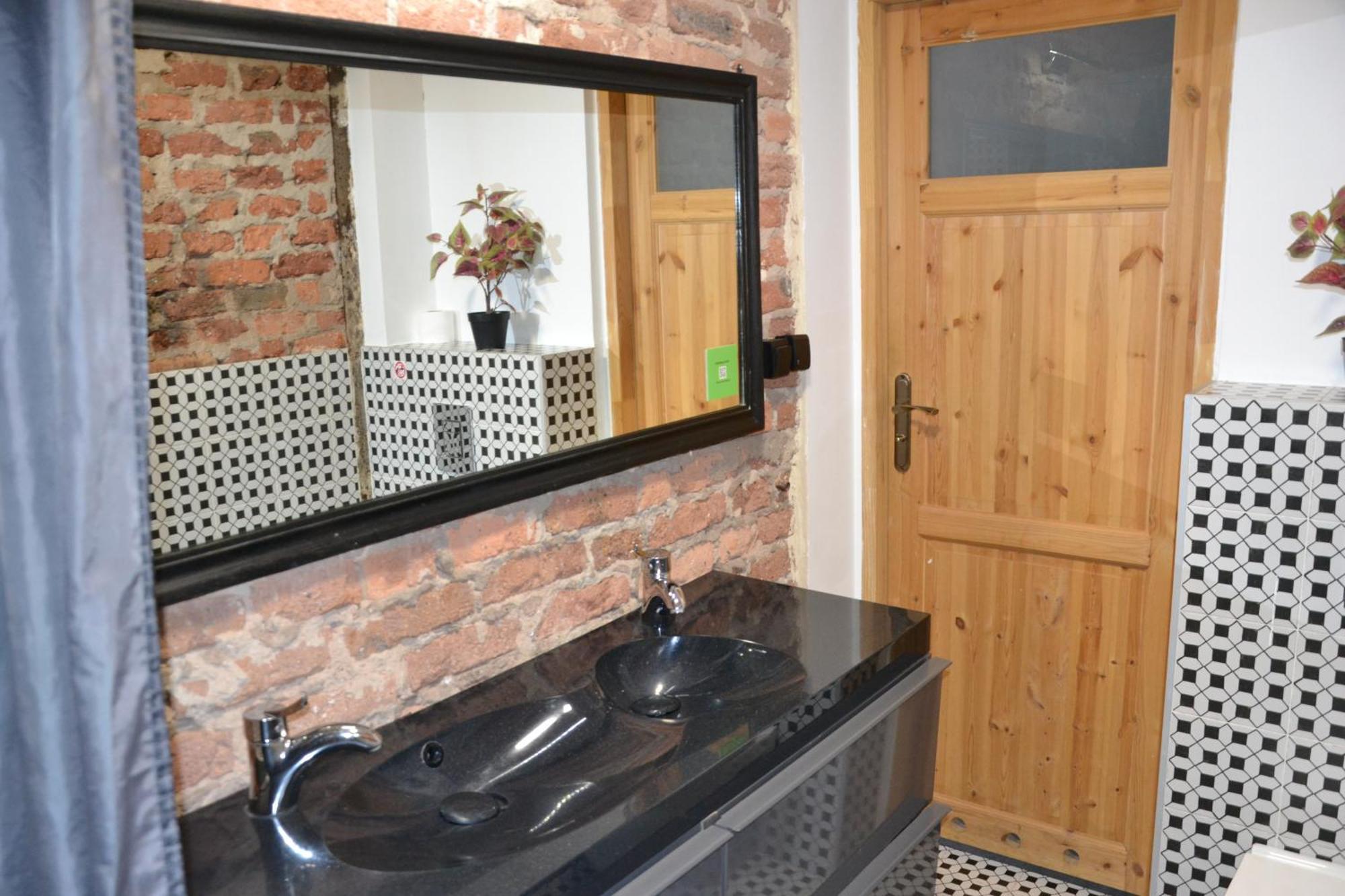 Flores Apartament Katowice Ngoại thất bức ảnh